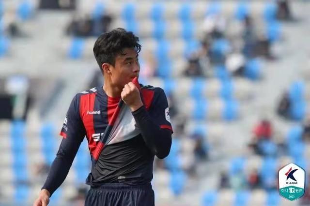 2战2红牌2点球成焦点 恒大铁闸重返K联水土不服？